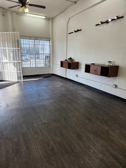More Photos Of 2822 W Slauson Ave, Los Angeles Storefront Retail Residential For Lease