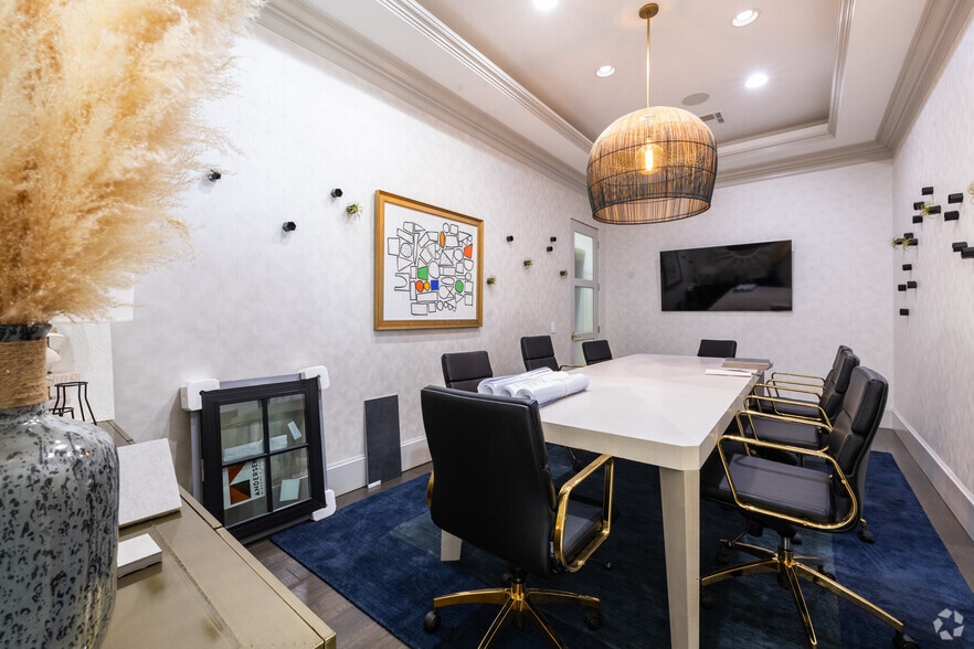 More Photos Of , Magnolia Unknown For Sale