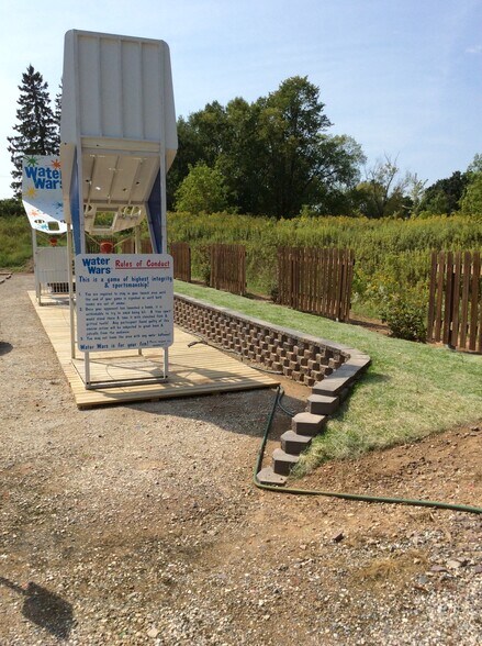 More Photos Of 24228 210 State Hwy, Deerwood General Retail For Sale