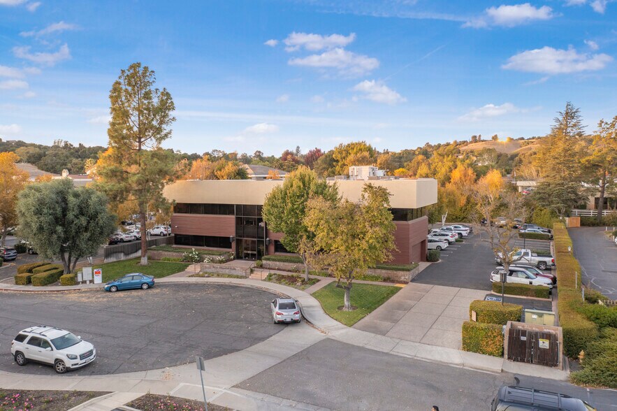 More Photos Of 2029 Village Ln, Solvang Medical For Sale