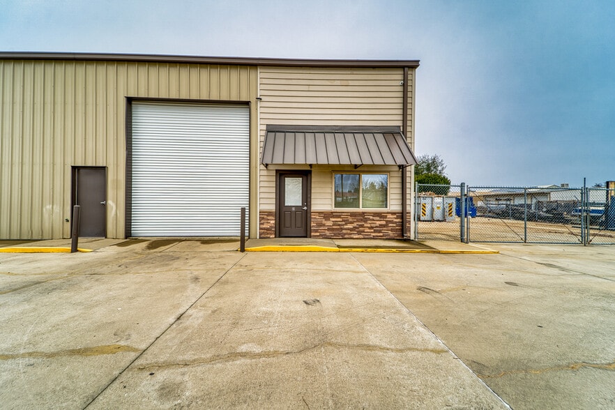 More Photos Of 1256 Garden Hwy, Yuba City Industrial For Lease