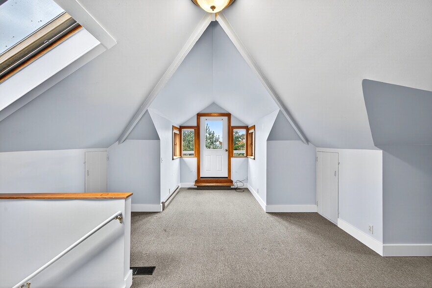 More Photos Of 132 30th Ave, Seattle Apartments For Sale