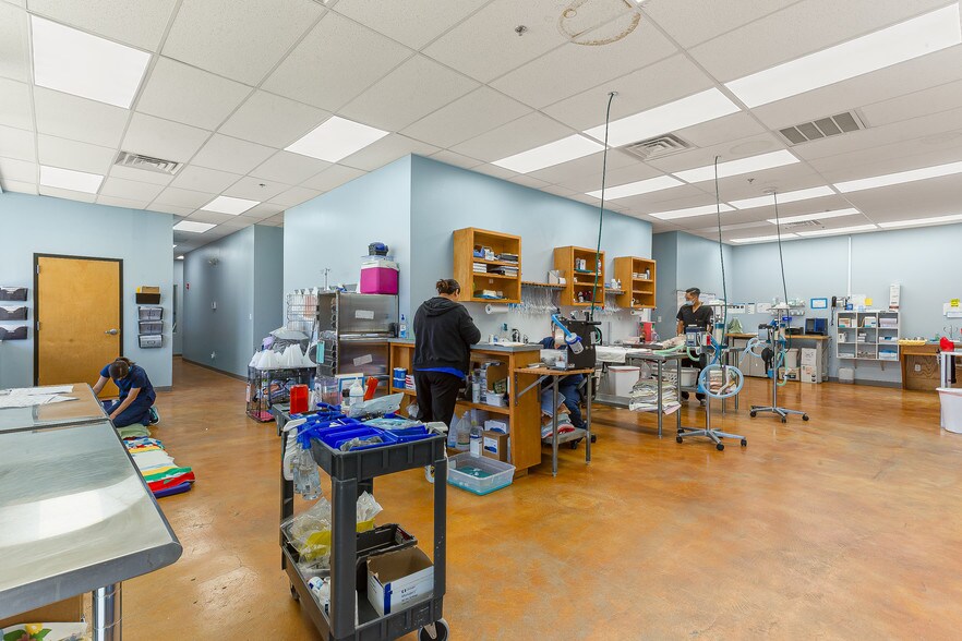 More Photos Of 500 E Hackberry Ave, McAllen Freestanding For Sale