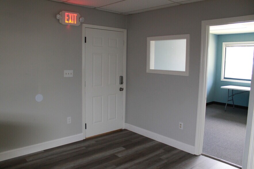 More Photos Of 3321 Doris Ave, Ocean Unknown For Lease