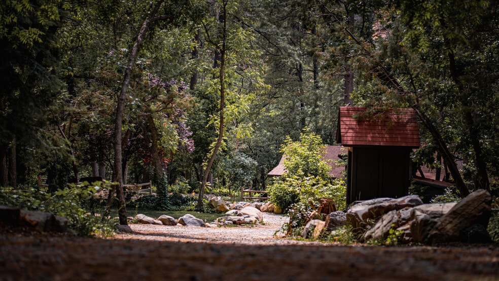More Photos Of 9440 AZ-89A, Sedona Hotel For Sale