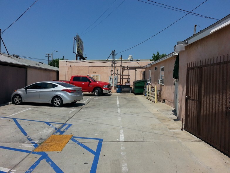 More Photos Of 9802-9804 Atlantic Ave, South Gate Restaurant For Lease