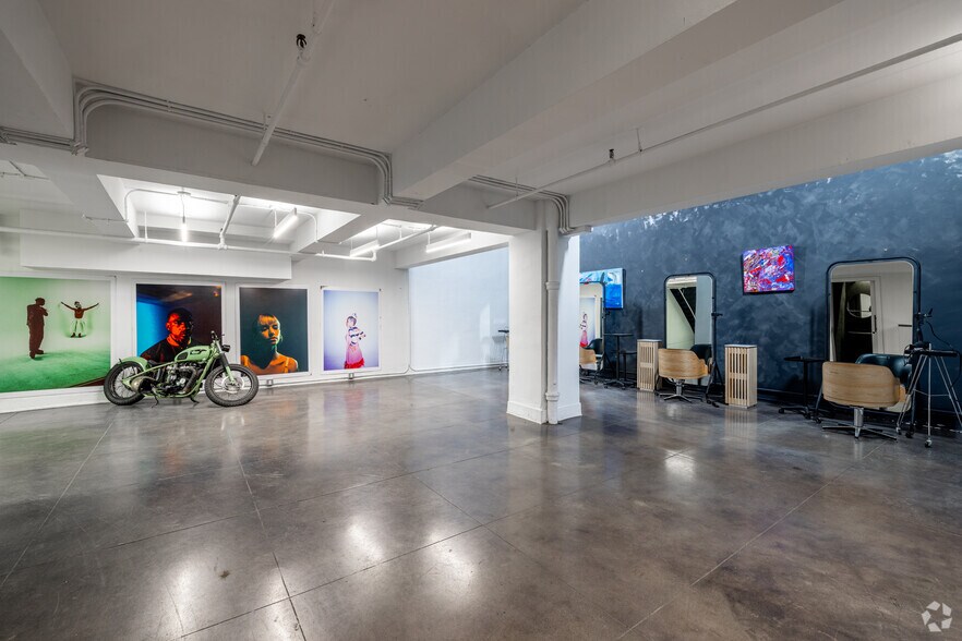 More Photos Of 150 W 30th St, New York Office For Lease