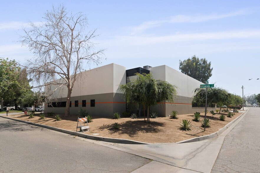 Primary Photo Of 665-675 Lincoln Ave, San Bernardino Warehouse For Sale