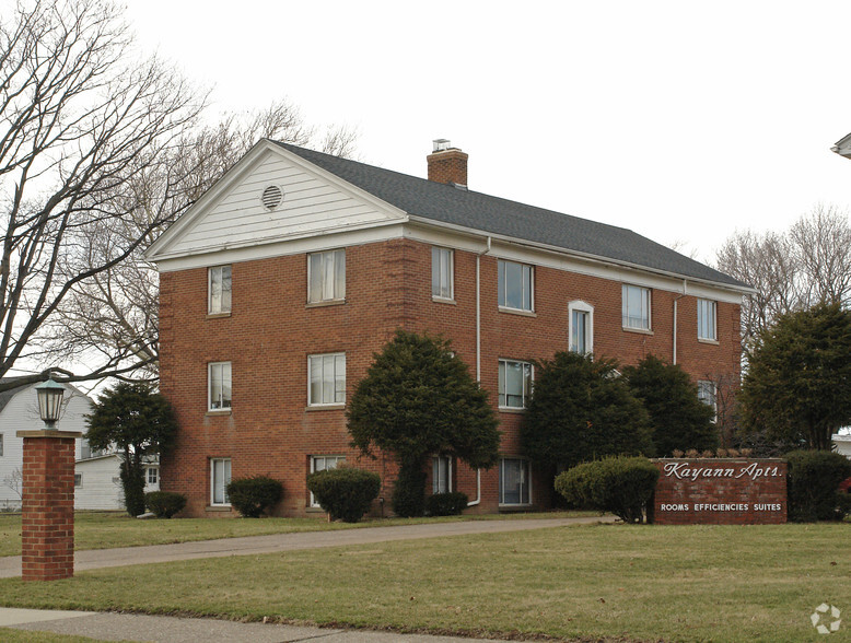 Primary Photo Of 1163 E Erie Ave, Lorain Apartments For Sale