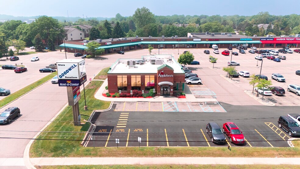 More Photos Of 6250 S Cedar St, Lansing Unknown For Lease