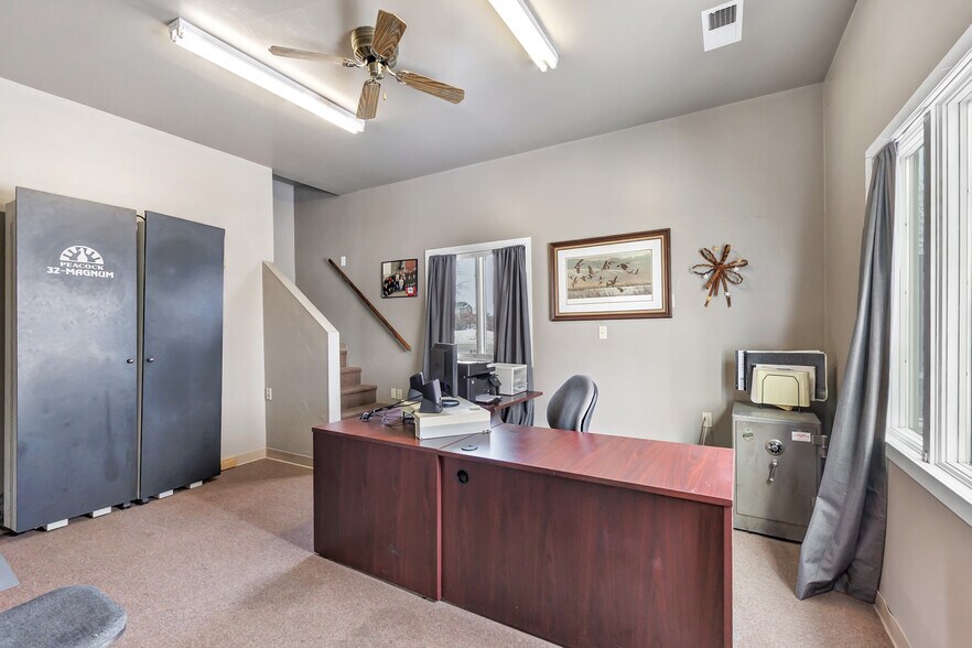 More Photos Of 513-529 Duluth Ave, Sturgeon Bay, Sturgeon Bay General Retail For Sale