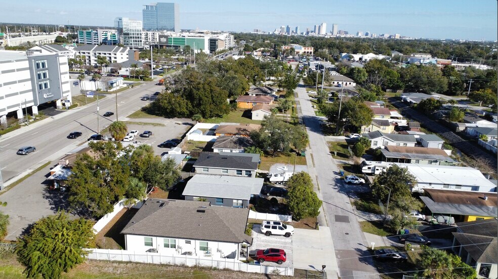 More Photos Of 3921 State St, Tampa Specialty For Sale