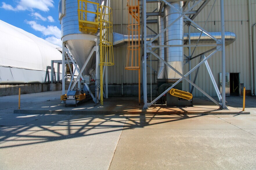More Photos Of 6059 159th St, Galva Food Processing For Sale
