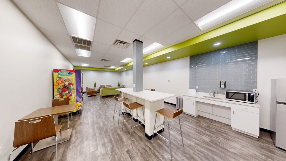 More Photos Of 5555 N Lamar Blvd, Austin Unknown For Lease