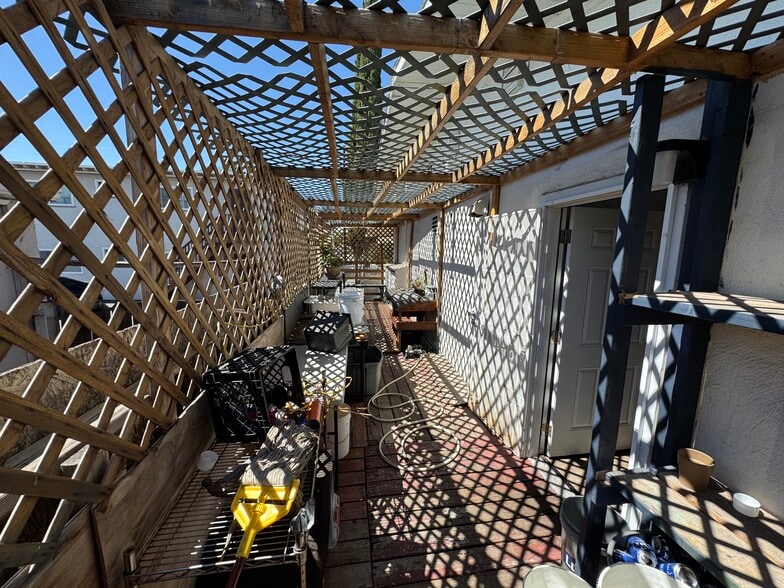 More Photos Of 2820 Broadmoor Ave, Concord Office For Sale