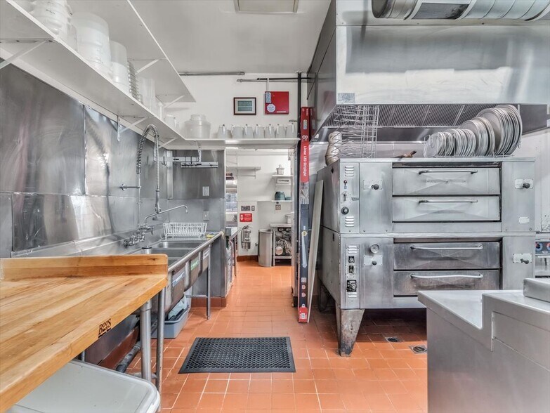 More Photos Of 611 Hwy 50, Zephyr Cove Restaurant For Sale