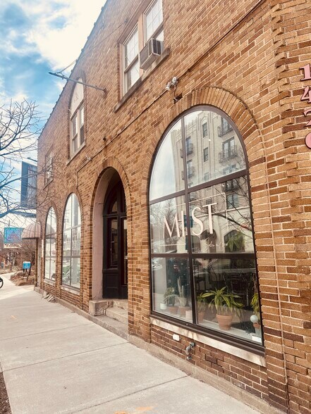 More Photos Of 1420 Lake Dr SE, Grand Rapids Restaurant For Lease