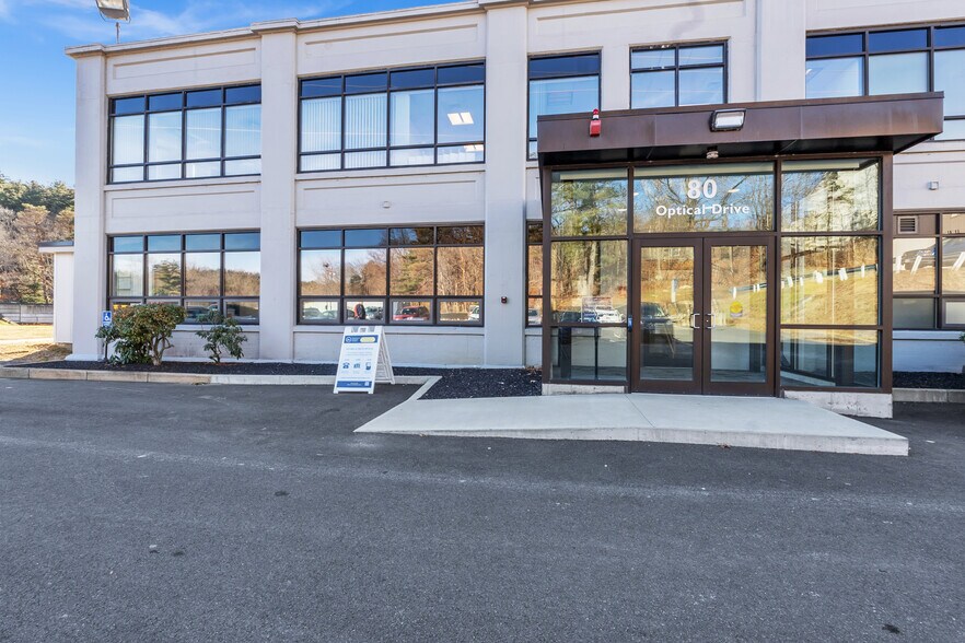 More Photos Of 80 Optical Dr, Southbridge Flex For Lease