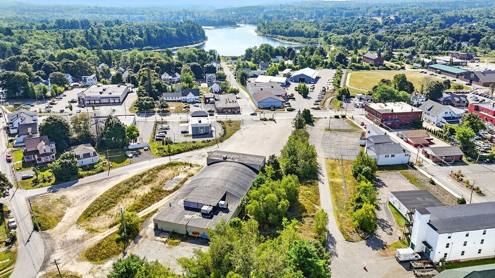 More Photos Of 250 Central St, Winchendon Drugstore For Lease