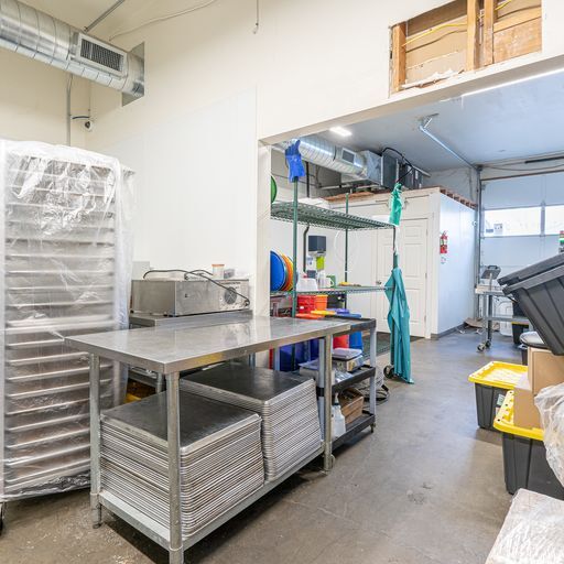 More Photos Of 720 NE Granger Ave, Corvallis Manufacturing For Sale