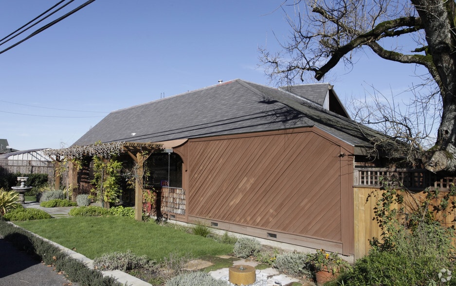 More Photos Of 2840 Petaluma Blvd N, Petaluma Freestanding For Sale