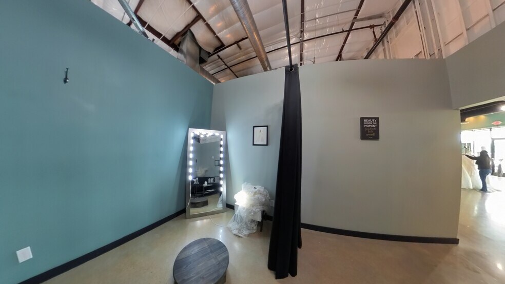 More Photos Of 828 FM 646, League City General Retail For Sale