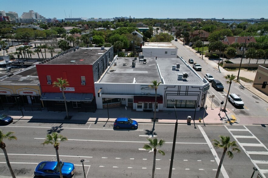 More Photos Of 300-306 Seabreeze Blvd, Daytona Beach Storefront Retail Office For Sale