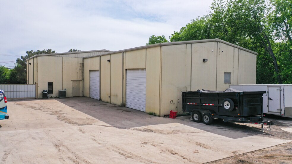 More Photos Of 4207 Broadway Ave, Haltom City Warehouse For Sale