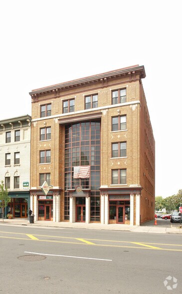 Primary Photo Of 213-221 Main St, Hartford Office For Sale