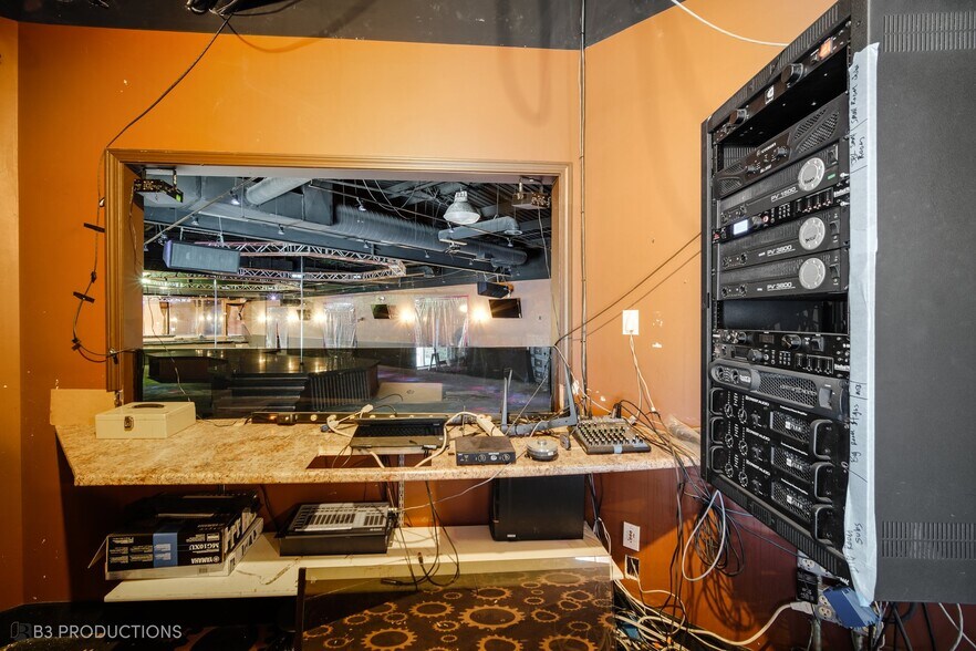 More Photos Of 12054 S Doty Ave, Chicago Warehouse For Sale