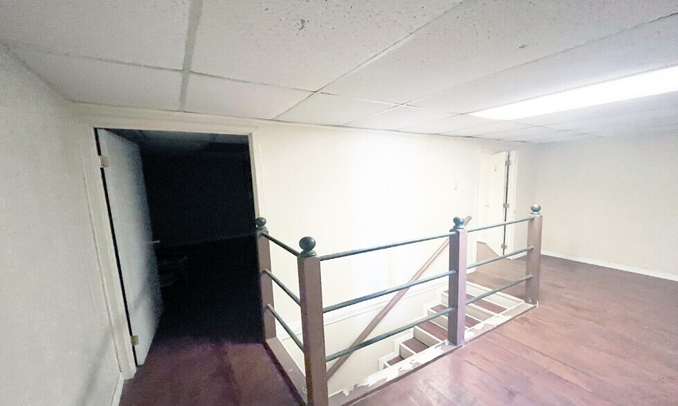 More Photos Of 421 S Darrington Rd, El Paso Land For Sale