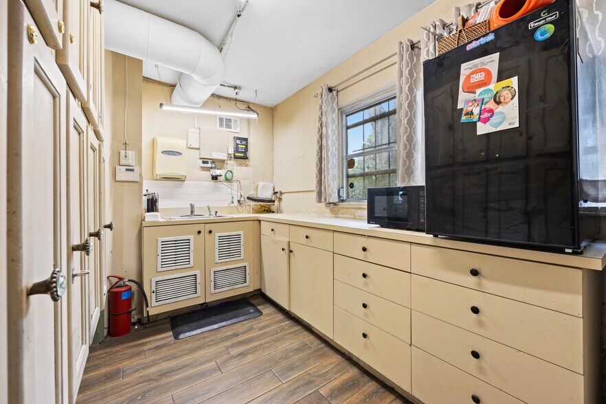 More Photos Of 203 Laurel St, Palatka Office For Sale