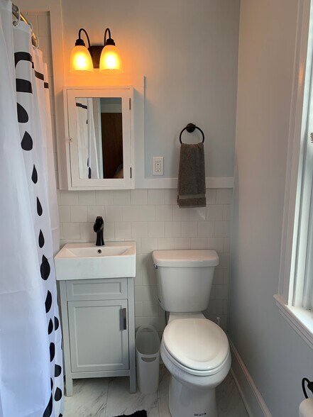 More Photos Of 446 County St, New Bedford Office For Sale