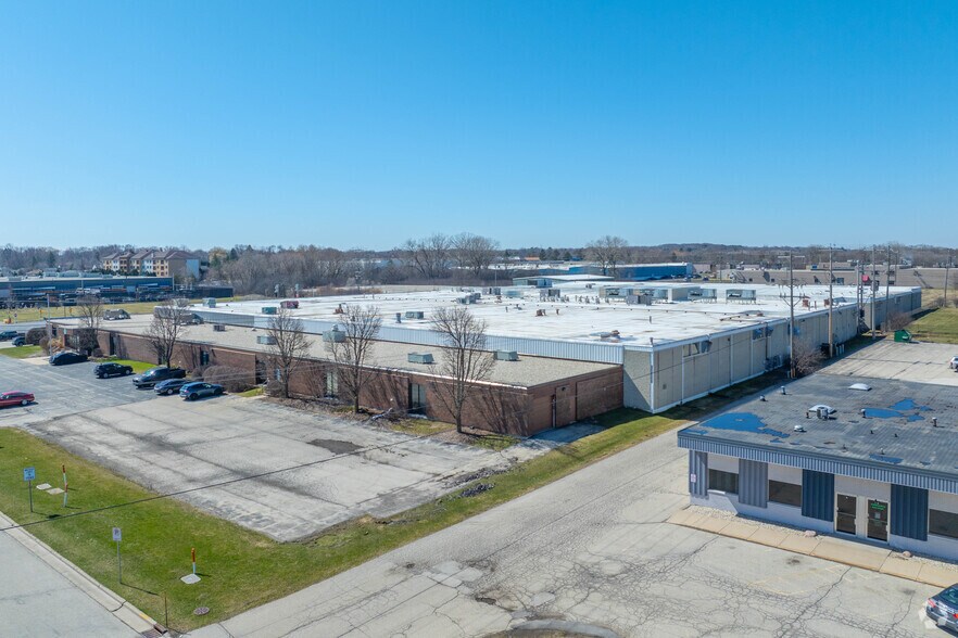 More Photos Of 9009 N 51st St, Brown Deer Manufacturing For Sale