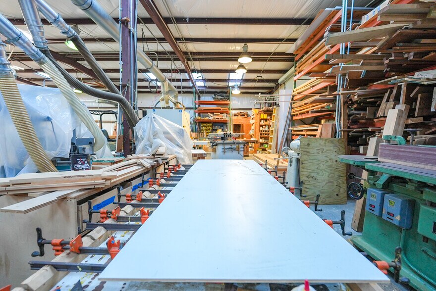 More Photos Of 7800 County Road 24, Fairhope Showroom For Sale