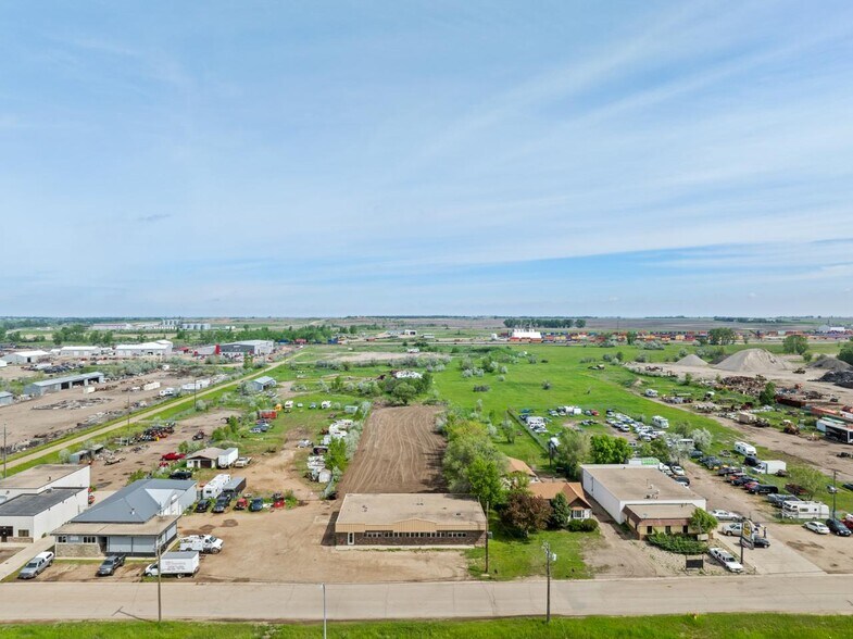 More Photos Of 4415 Burdick Expy E, Minot Office For Lease