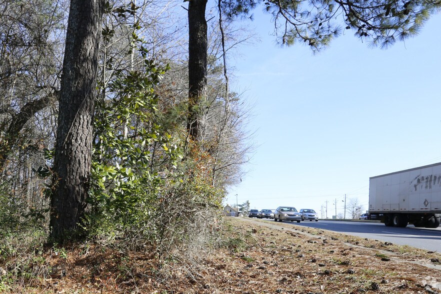 More Photos Of 95 W Crossville Rd, Roswell Land For Sale