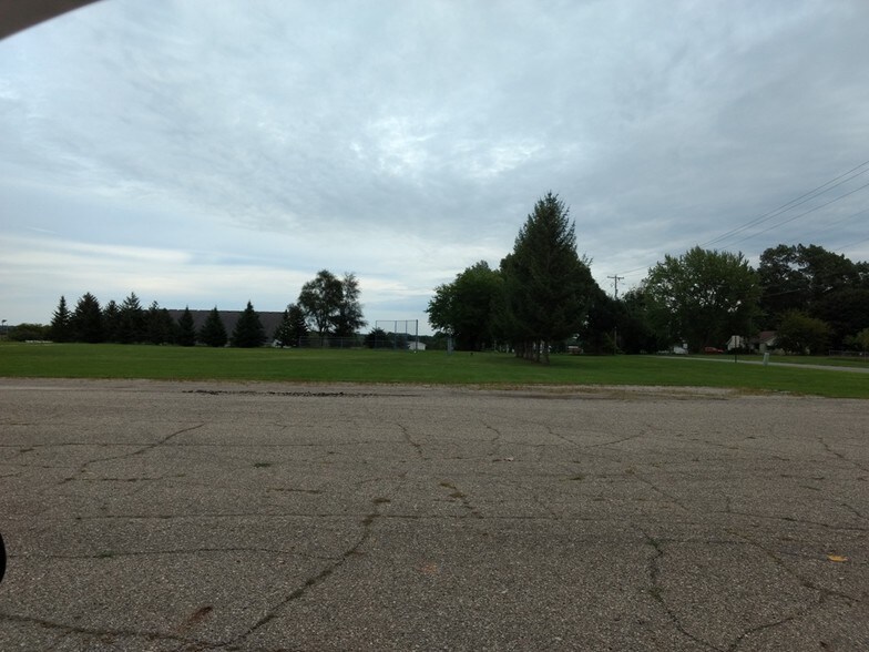 More Photos Of 130 Jackson St, Cement City Schools For Sale