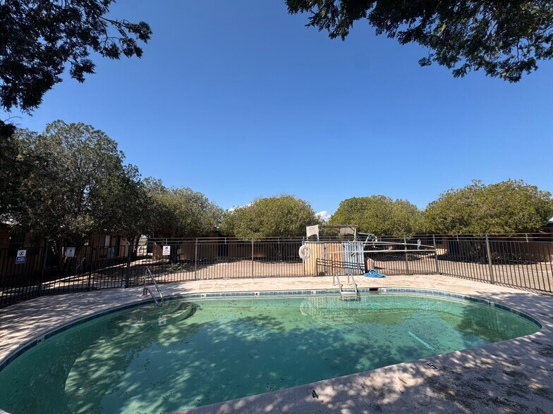 More Photos Of 8908-8936 S Nogales Hwy, Tucson Apartments For Sale
