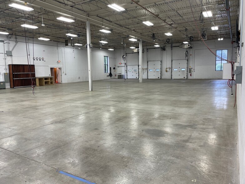 More Photos Of 2392 Route 9, Mechanicville Distribution For Lease