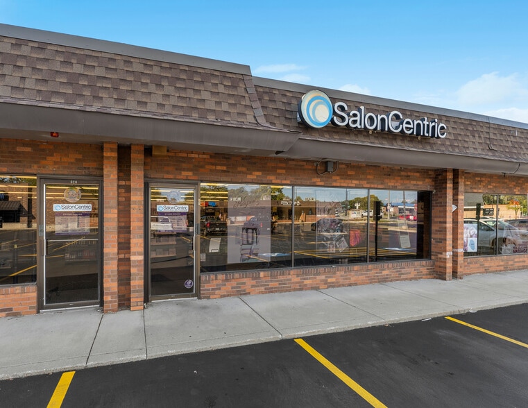 More Photos Of 610-624 E Ogden Ave, Naperville Storefront Retail Office For Sale