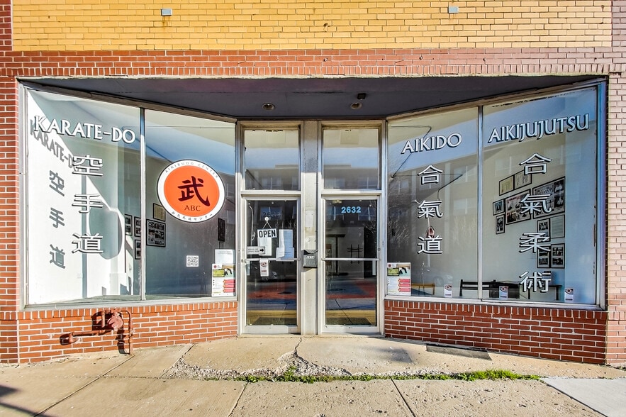Primary Photo Of 2628-2634 W Touhy Ave, Chicago Storefront Retail Office For Lease