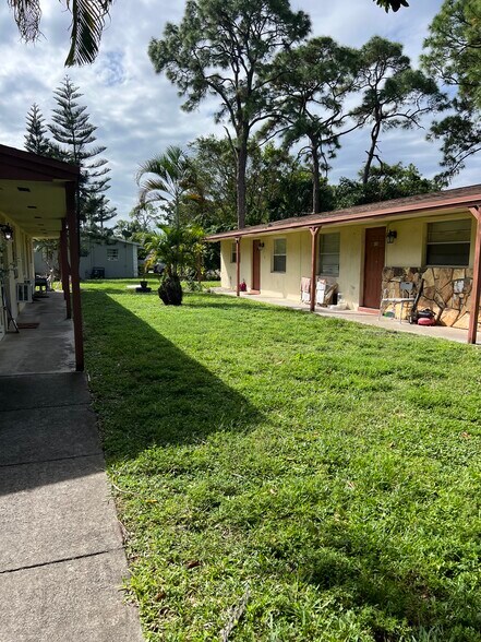 More Photos Of 4764 Cole St, West Palm Beach Apartments For Sale