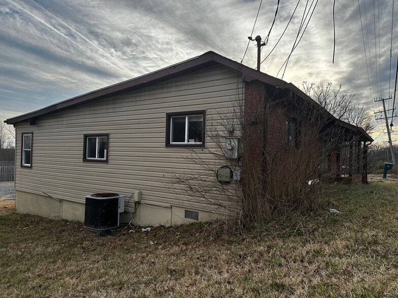 More Photos Of 703-705A Philadelphia Rd, Joppa Office Residential For Sale