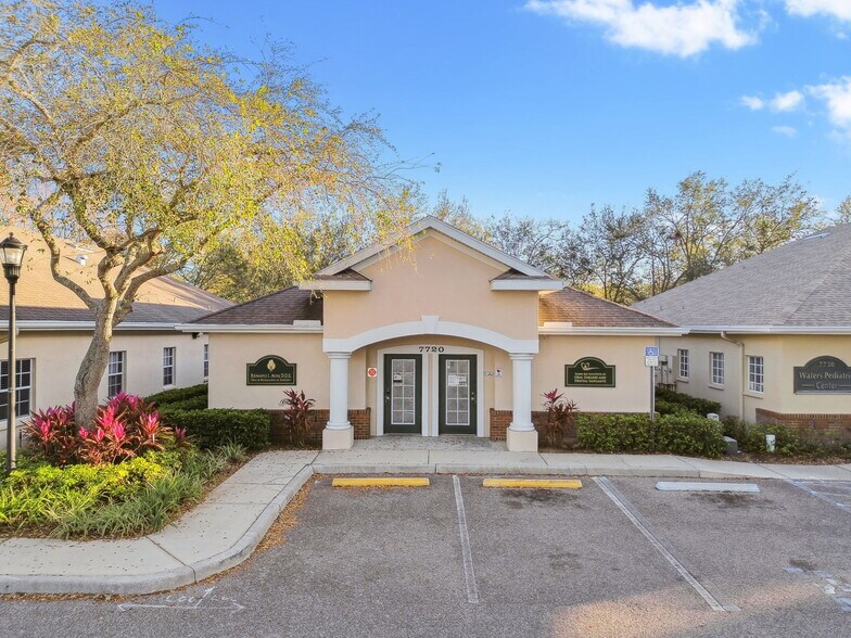 More Photos Of 7720 W Waters Ave, Tampa Office For Lease