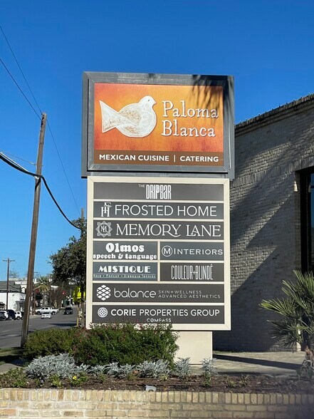 More Photos Of 5800 Broadway St, San Antonio Unknown For Lease