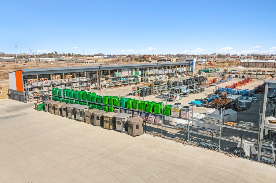 More Photos Of 4650 Cross Point Blvd NE, Cedar Rapids Freestanding For Sale