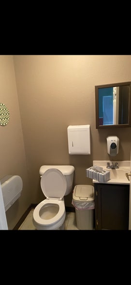 More Photos Of 108 N Ranson Rd, Greenwood Specialty For Sale