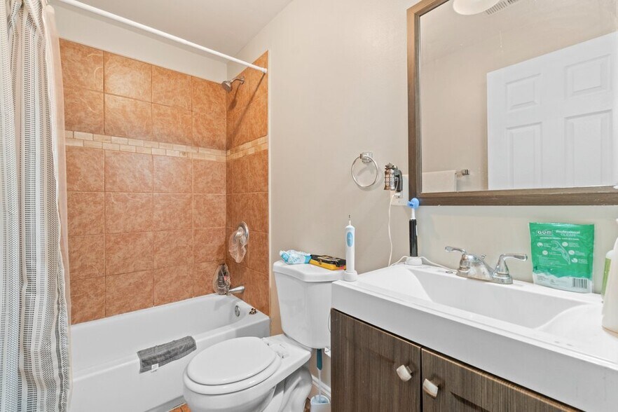 More Photos Of 30 E 25th St, Baltimore Apartments For Sale