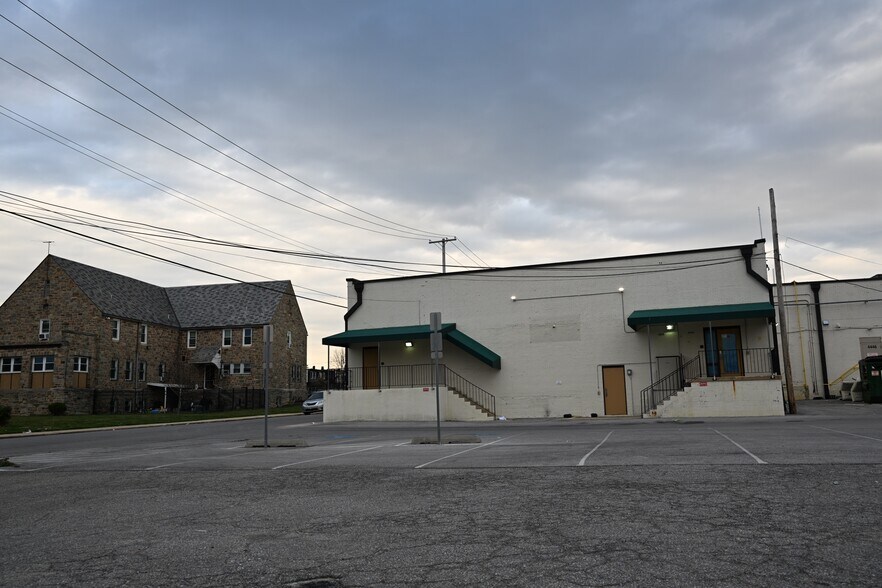 More Photos Of 4446-4450 Park Heights Ave, Baltimore Storefront For Lease